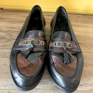 Vintage loafers size 8 - genuine leather made in Brazil
